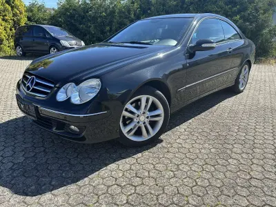 Gebraucht Mercedes CLK200 Avantgarde 184 PS (135 kW) 2008 Obsidianschwarz  metalliclack Coupé