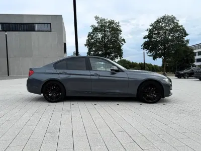 Gebraucht BMW 316 Advantage 116 PS (85 kW) 2018 Grau Limousine