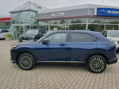 Usata Honda e:Ny1 150 kW (204 CV) 2025 Blu SUV