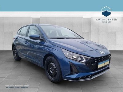 Gebraucht Hyundai i20 Trend 101 PS (74 kW) 2024 Blau (vibrant blue / mic) Limousine