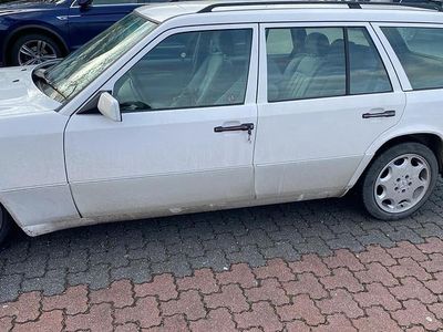 Weiß Gebraucht 1994 Mercedes 200 Kombi | 8.700 €