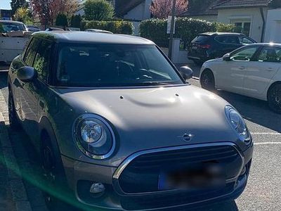 Begagnad Mini One Clubman 102 HK (75 kW) 2019 Grå Kombi