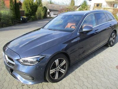 Second-hand Mercedes C200 Avantgarde 163 CP (119 kW) 2023 Albastru Berlinǎ