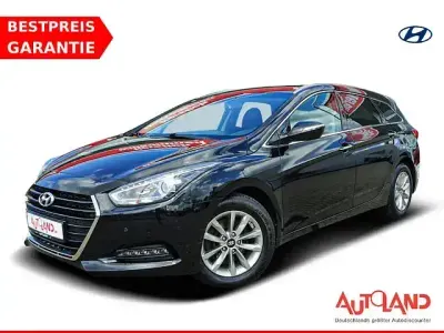 Gebraucht Hyundai i40 Classic 135 PS (99 kW) 2017 Beige Kombi