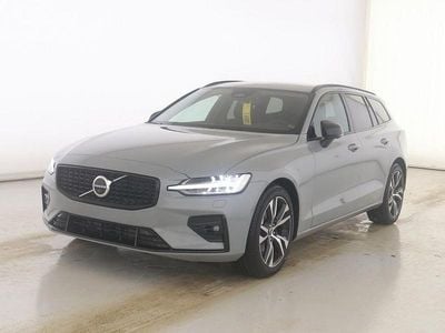 Gebraucht Volvo V60 Plus 197 PS (144 kW) 2025 Vapour grey Kombi