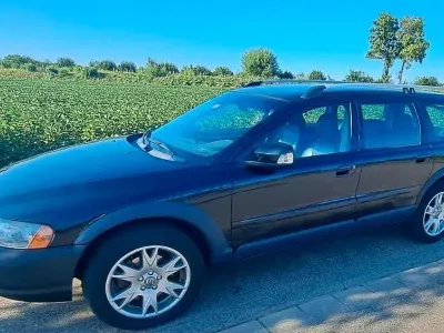 Gebraucht Volvo XC70 Kinetic 185 PS (136 kW) 2007 Schwarz Kombi