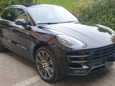 Occasion Porsche Macan Turbo Performance Package 441 PK (324 kW) 2017 Zwart SUV