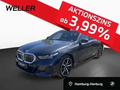 Gebraucht BMW 520 M Sport 197 PS (144 kW) 2025 Sophistograu (grau) Kombi