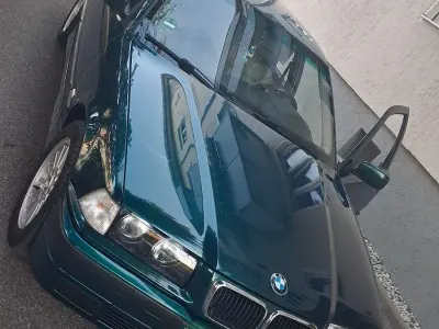 Gebraucht BMW 318 116 PS (85 kW) 1997 Grün Limousine