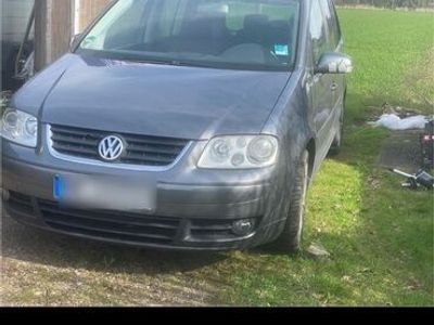 gebraucht VW Touran 2.0 TDI Highline