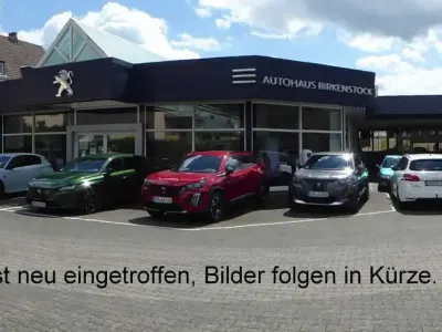 Neu Peugeot Rifter Allure 131 PS (96 kW) 2026 Kaolinweiß Van / Kleinbus