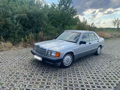 Gebraucht Mercedes 190 75 PS (55 kW) 1992 Silber Limousine