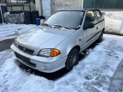 Grau Gebraucht 2002 Suzuki Swift GL Kleinwagen | 690 €