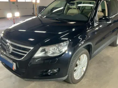 Gebraucht VW Tiguan Sport 200 PS (147 kW) 2010 Schwarz SUV