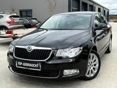 Używany Skoda Superb Ambition 200 KM (147 kW) 2012 Czarny Sedan/Limuzyna