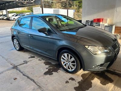 Usata Seat Leon 105 CV (77 kW) 2014 Grigio Berlina