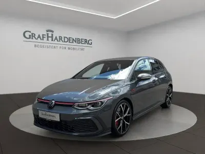 Gebraucht VW Golf VIII GTI 245 PS (180 kW) 2023 Grau Limousine