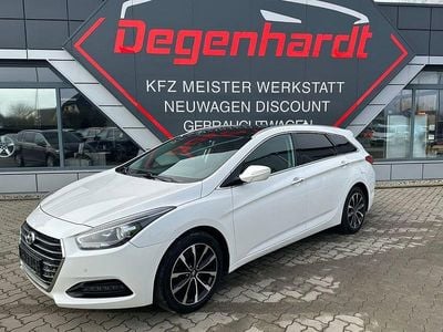 Gebraucht Hyundai i40 Style 141 PS (103 kW) 2016 Weiß Kombi