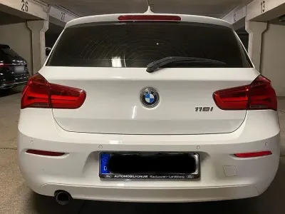 Gebraucht BMW 118 Sport Line 136 PS (100 kW) 2018 Silber Kleinwagen