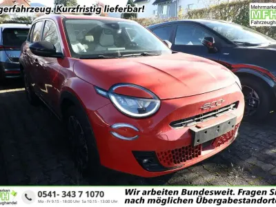 Neu Fiat 600 La Prima 114 kW (156 PS) 2025 Sun of italy orange me... SUV
