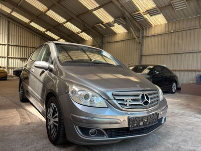 Mercedes B180