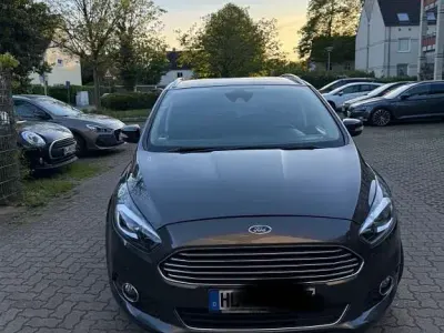 Gebraucht Ford S-MAX ST-Line 160 PS (117 kW) 2018 Grau Van / Kleinbus