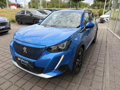 Gebraucht Peugeot 2008 Allure 100 kW (136 PS) 2022 Blau (metallic) SUV