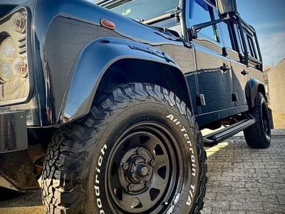 Gebraucht Land Rover Defender SE 122 PS (89 kW) 2008 Schwarz Kombi