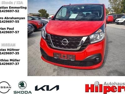 Gebraucht Nissan NV300 Premium Edition 145 PS (106 kW) 2020 Magma red Van