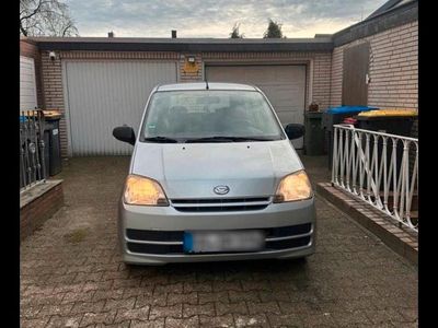 Silber Gebraucht 2007 Daihatsu Cuore Kleinwagen | 899 € (Fairer Preis)