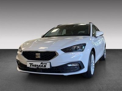 Glacial weiß metallic Neu 2025 Seat Leon Kombi | 38.470 € (Teuer)
