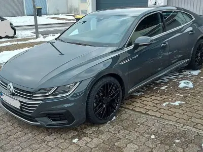 Gebraucht VW Arteon R-line 190 PS (139 kW) 2019 Grau Kleinwagen