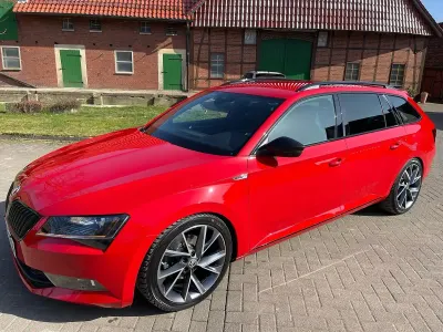 Gebraucht Skoda Superb SportLine 190 PS (139 kW) 2017 Rot Kombi
