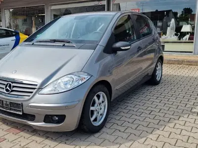 Gebraucht Mercedes A180 Elegance 109 PS (80 kW) 2006 Grau Van / Kleinbus