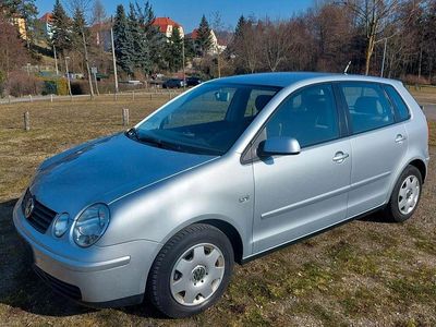 Gebraucht VW Polo Highline 75 PS (55 kW) 2003 Silber Limousine