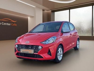 Gebraucht Hyundai i10 Trend 67 PS (49 kW) 2021 Rot Kleinwagen