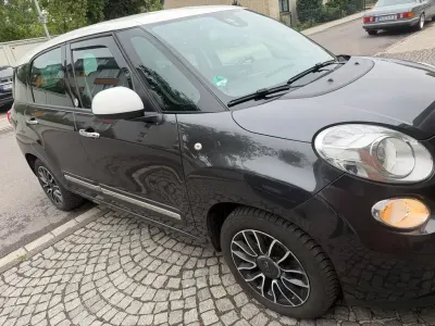 Gebraucht Fiat 500L Living 86 PS (63 kW) 2014 Schwarz Van / Kleinbus