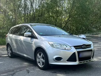 Gebraucht Ford Focus 125 PS (91 kW) 2014 Silber Kombi