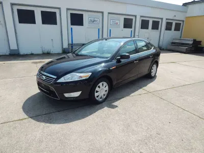 Gebraucht Ford Mondeo Ghia 145 PS (106 kW) 2008 Pantherschwarz metallic Kleinwagen
