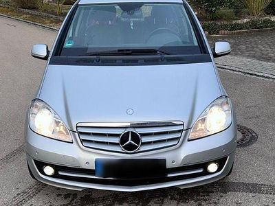 Gebraucht Mercedes A170 Elegance 116 PS (85 kW) 2009 Silber Van / Kleinbus