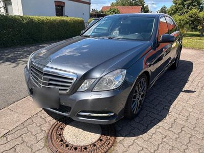 Mercedes E300