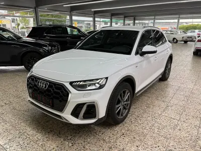 Używany Audi Q5 S-Line 265 KM (194 kW) 2022 Biały SUV