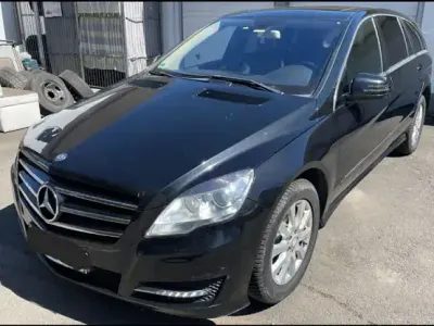 Używany Mercedes R350 265 KM (194 kW) 2012 Czarny Minivan
