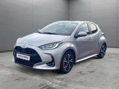 Neu Toyota Yaris Hybrid 116 PS (85 kW) 2025 Silber Limousine