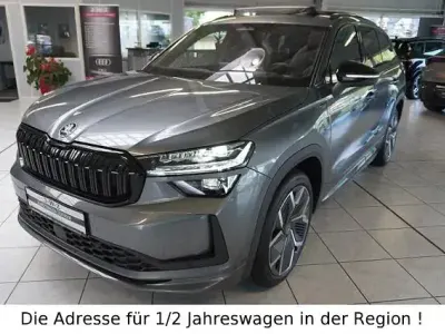 Neu Skoda Kodiaq SportLine 150 PS (110 kW) 2026 Grau SUV