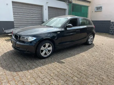 Gebraucht BMW 118 143 PS (105 kW) 2008 Schwarz Kleinwagen