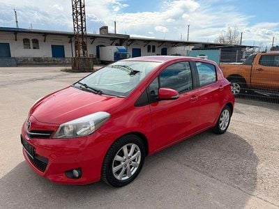 Gebraucht Toyota Yaris Life 69 PS (50 kW) 2012 Rot Kleinwagen