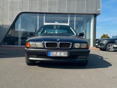 BMW 728