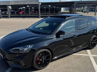 Gebraucht Ford Focus ST 280 PS (205 kW) 2020 Schwarz Limousine