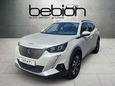 Perlmutt weiss Gebraucht 2021 Peugeot e-2008 Allure SUV | 15.480 € (Guter Preis)